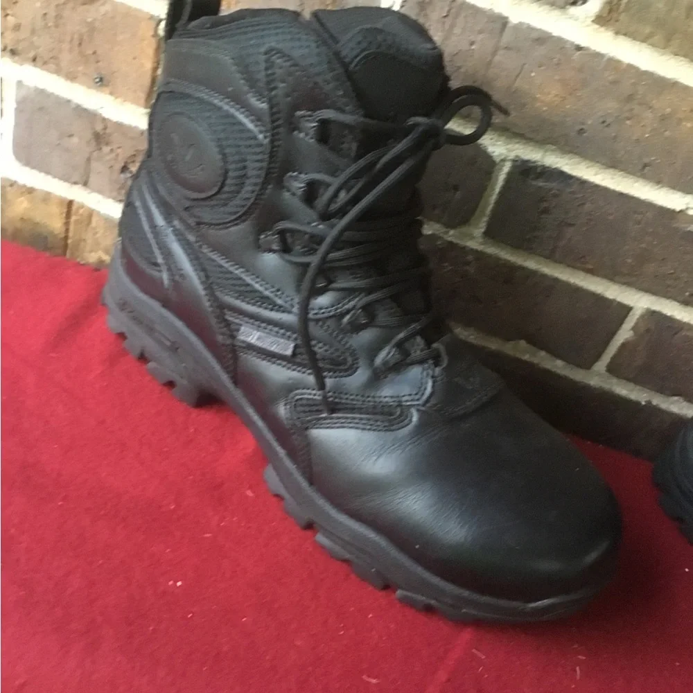 Men's Black Lace-Up Work Boots - Rugged Comfort